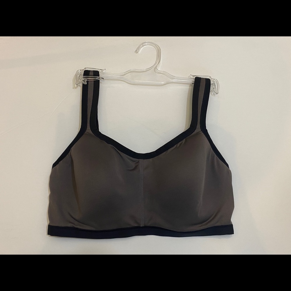 NEW Natori Gray Underwire Yogi Sports Bra 34B - Picture 6 of 13